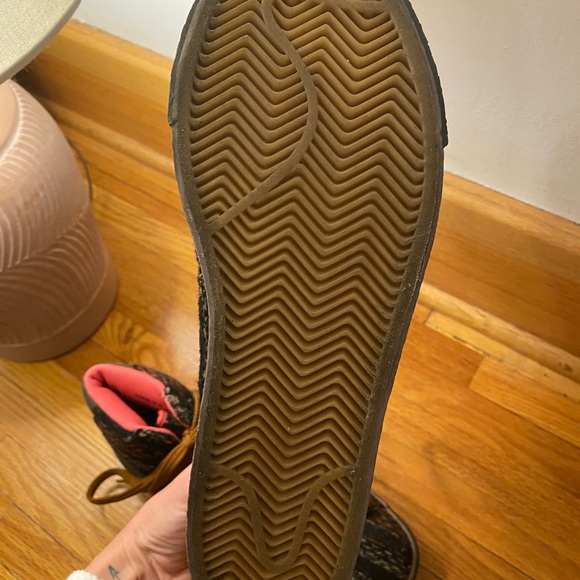 Nike High Tops - Picture 3 of 3